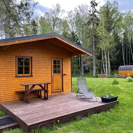 Marika Puhkekuela - Metsanurga Oeoemaja "Shared Bathroom" Nova Exterior foto